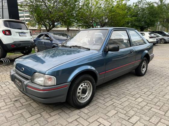 FORD ESCORT 1.6 HOBBY 8V GASOLINA 2P MANUAL FORD ESCORT 1.6 HOBBY 8V GASOLINA 2P MANUAL